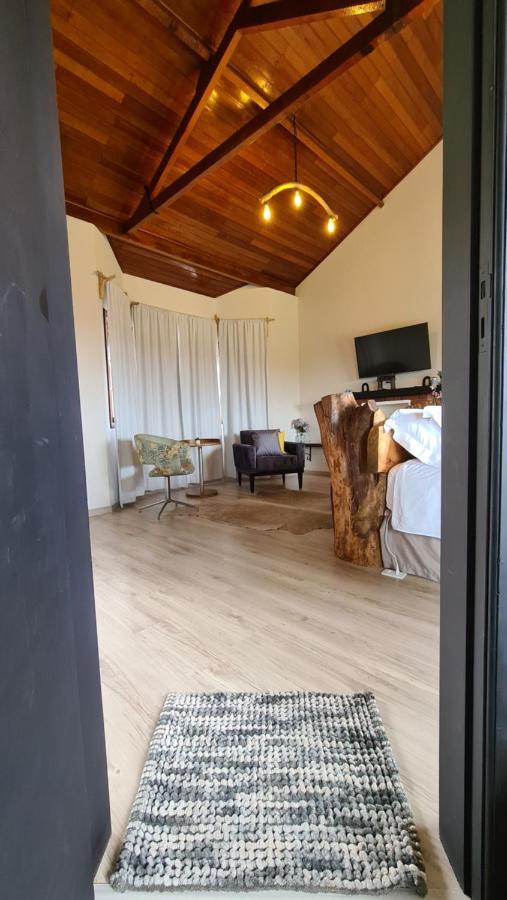 Hotel Serra Bonita Делфим Морейра Екстериор снимка