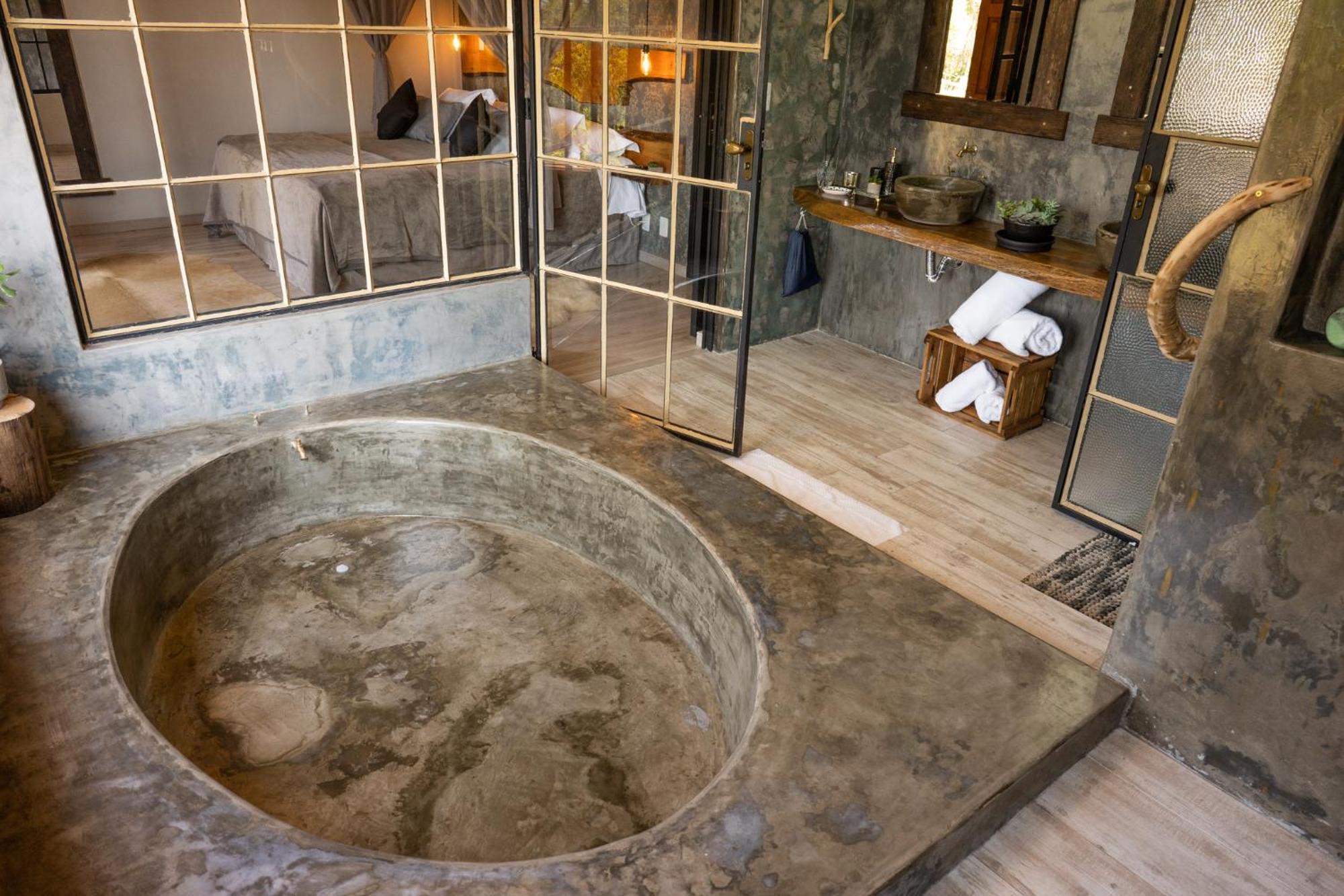 Hotel Serra Bonita Делфим Морейра Екстериор снимка